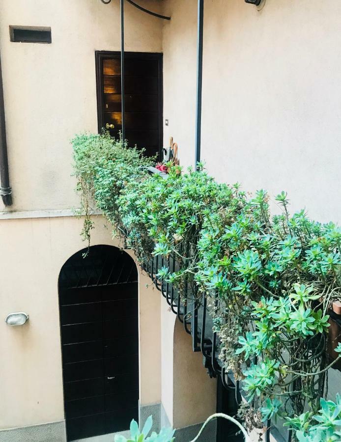 Comecasa Duomo - San Babila Lovely Apartment Milánó Kültér fotó